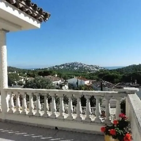 Haus Girasol * L' Escala